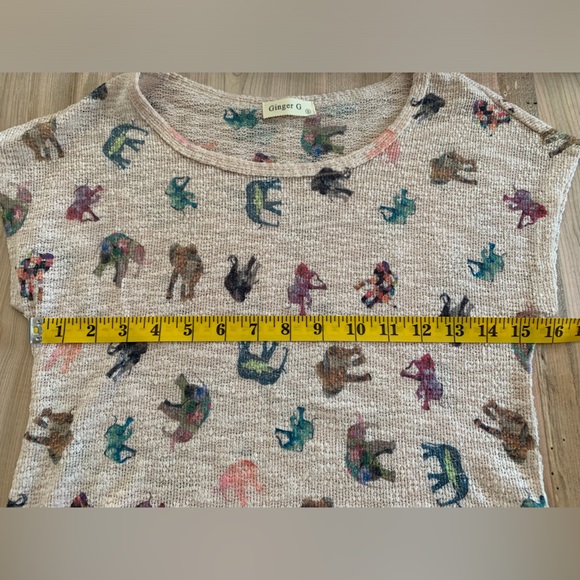 Ginger G knit curved hem elephants top size Small - Picture 8 of 9